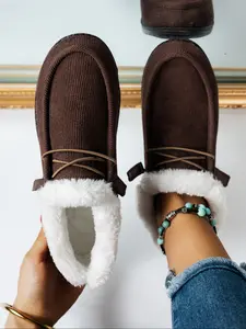 Women's Winter Warm Slip-On Flats, Casual Ankle Boots with Fur Lining, Comfortable Low Heel Shoes for Cold Weather, Walking Shoes