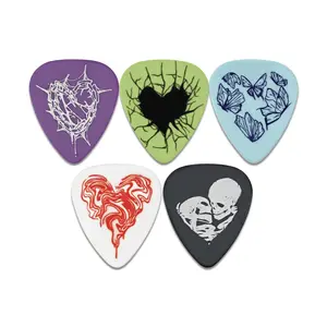 (5 Pack) Heartfelt Moment Guitar Picks Set, 0.71mm Electric Guitar Pickguard, Anti-Slip Durable Design, Perfect for Music Lovers