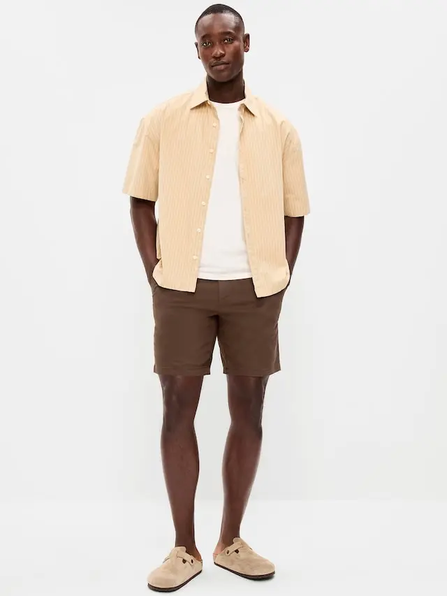 Old Navy Men's Slim Built-In Flex Rotation Chino Shorts -- 8-inch inseam