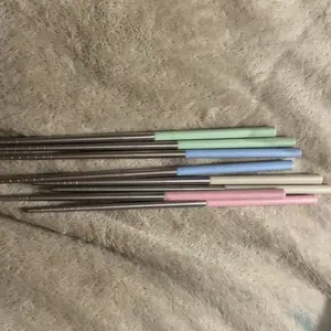 Stainless Steel Chopsticks, 4 Pairs Reusable Non-slip Chopsticks, Dishwasher Safe Chopsticks for Kitchen Home, Restaurant, Dinner Party, Cutlery, Tableware, Kitchenware