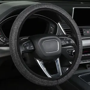Car steering wheel cover - Wear-resistant and dirt-resistant steering wheel cover, enhances the interior texture of the car, comfortable grip, suitable for all seasons Automotive