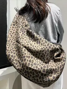 Ladies' fashionable leopard print chest bag, oversized casual sports crossbody bag, Casual Shoulder Bag