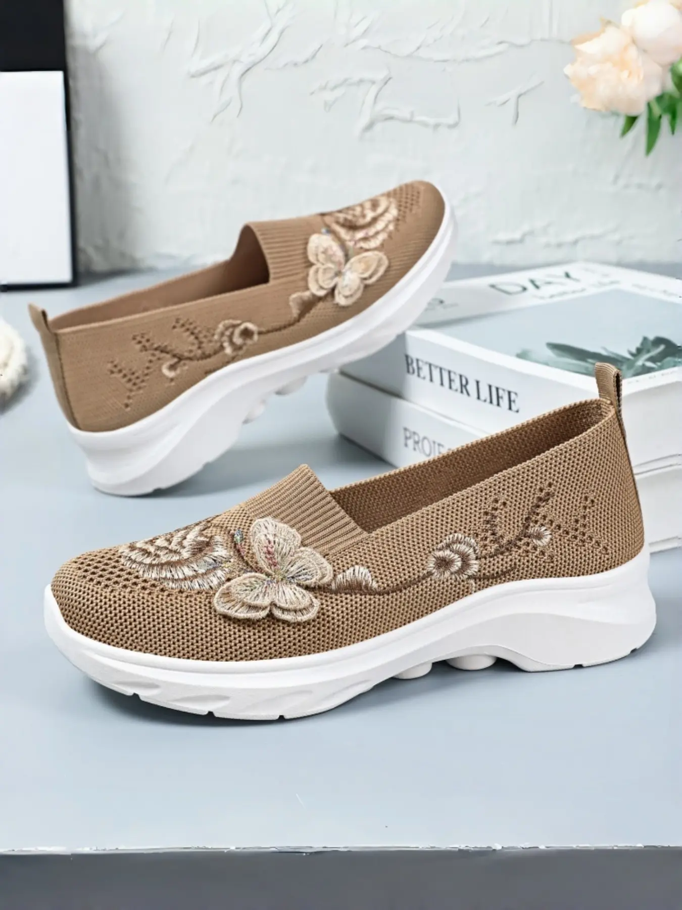 Women's Casual Sports Shoes, Flat Slip-On Design, Rubber slip ons, Breathable Summer Shoes, Breathable Material, Butterfly Decoration, Fashionable and Comfortable, Ideal for Daily Wear, Walking Shoes, Shoes Flats