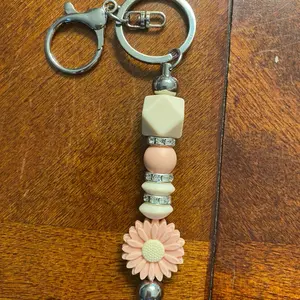 Beaded Floral Keychain with Pink Flower and Beaded Design - Elegant Pink and Cream Color Scheme Key Accessory