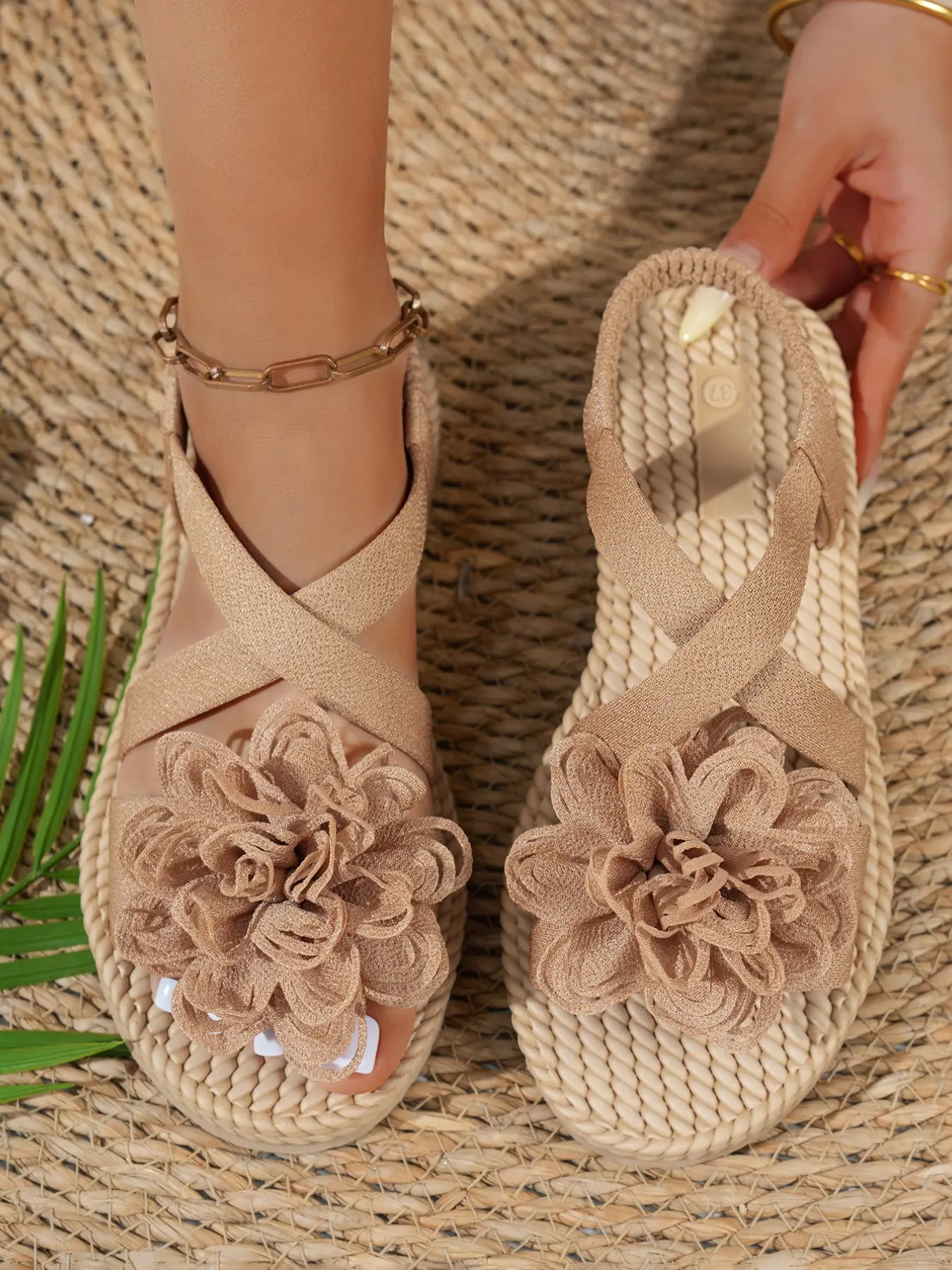 Women's 3D Flower Decor Espadrille Sandals, Bohemian Flat Sandals, Cross Strap Elastic Open Toe Flat Slippers, Casual Summer Beach Slides, Comfortable Footwear
