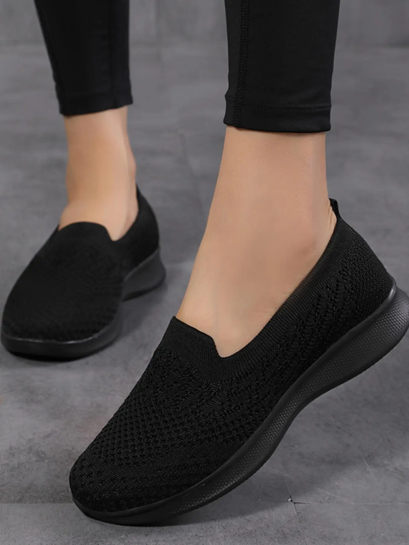 Women's Summer Minimalist Casual Plain Round Toe Slip on Walking Shoes, Comfort Simple Design Breathable Lightweight Leisure Style Slip on Shoes for