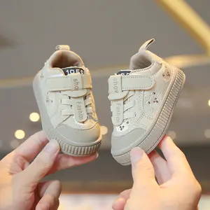 Boys and Girls Baby Shoes Autumn and Winter Soft Bottom Breathable Toddler Shoes Boys and Girls Board Shoes