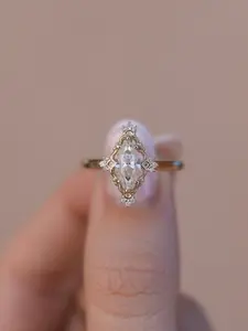 Women's Promise Engagement Ring Simple Style Alloy Sparkling Zircon Inlay Zirconia Decorated, Daily Wear Wedding Anniversary Party Valentine's Day Gift Statement Ring