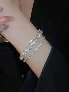 Elastic Rhinestone Bracelet for Women, Adjustable Diamond Design Jewelry, Stylish Accessory for All Occasions, Perfect Gift Idea