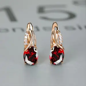 Elegant and fashionable oval cut Synthetic Zirconia, Synthetic Zirconia earrings, vintage Synthetic Zirconia earrings, bridal wedding jewelry gifts