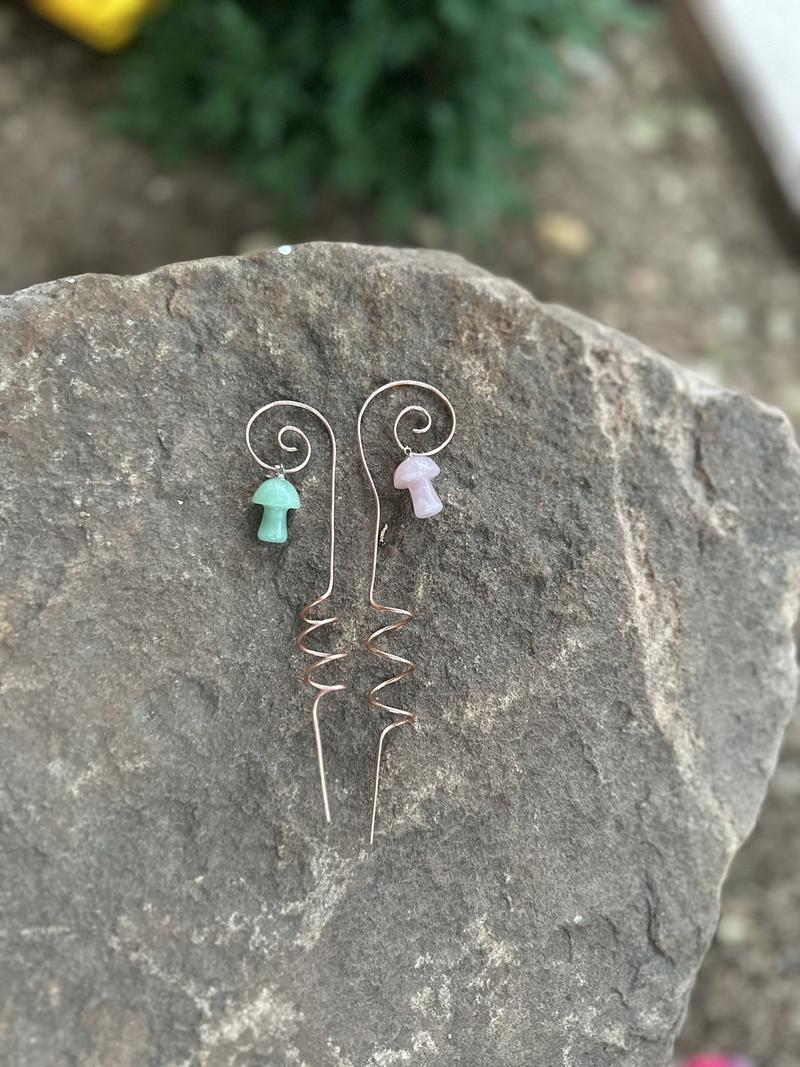 Pure Copper Electroculture plant spikes~potted plant stakes for better plant growth~whimsical wire wrapped crystal garden decor~gemstone garden spikes