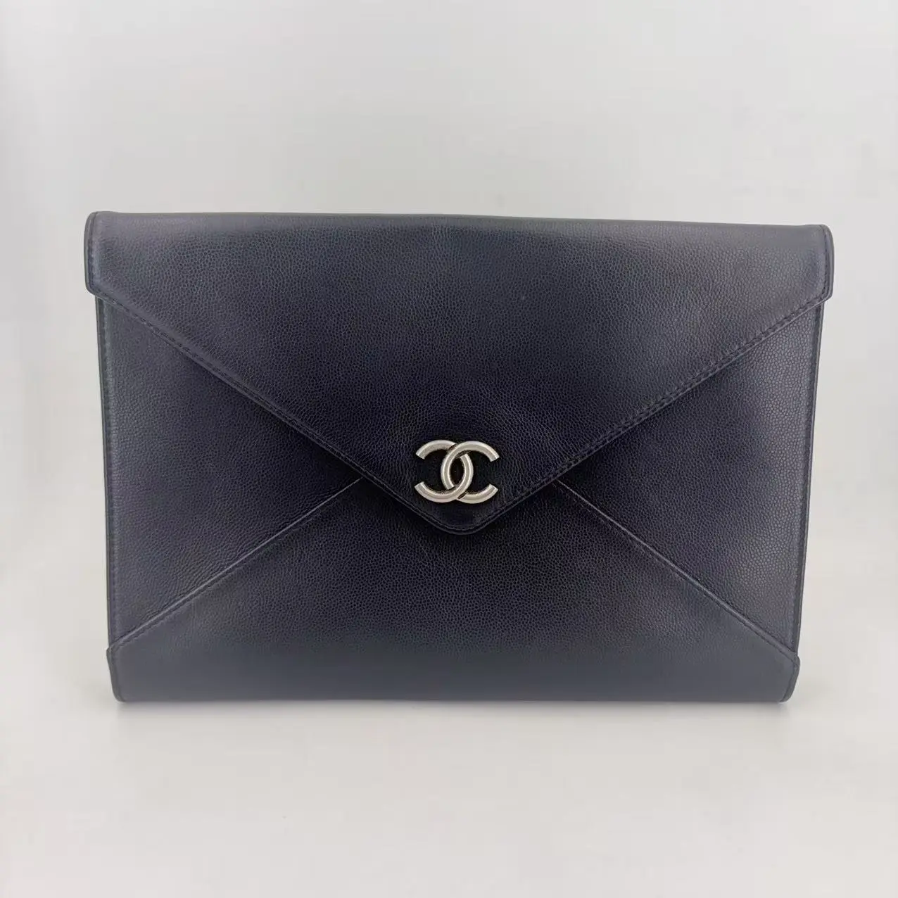 Pre-owned CHANEL Leather Clutches & Wristlets Black Clutches