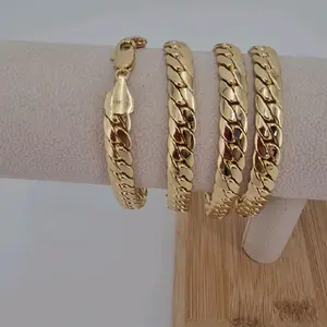 (AAA18 )Mens Cuban Bracelets  3 sizes available 7mm, 9.5 mm 10.5mm 8.5  nches Elegant Waterproof 14K Gold Plated Fashion Jewelry