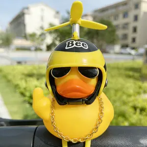 1pc Cool Helmet Rubber Duck with Propeller, Bicycle Handlebar Decor, Car Dashboard Ornament, Cute Yellow Duck Toy with Sunglasses Chain, Windproof Bicycle Accessory, Car Trinkets