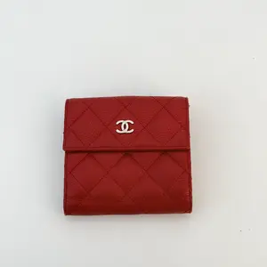Pre-owned CHANEL caviar Mini Bags Red Quilted Leather CC Wallet