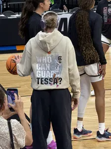 Who Can Guard Tessa Shirt, South Carolinas Chloe Kitts Hoodie, Sweatshirt, Basketball Casual Tee, Graphic Sport Gift For Fan