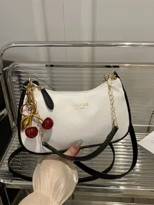 Women PU Leather Handbag, Vintage Classic Chain Moon Bag, Versatile Shoulder Crossbody Purse, Casual Shopping Small Bag with Charm, Fashionable Crossbody Bag, Zipper Crossbody Bag