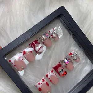 Valentine Press on Nails Set with Colorful Accents and Decorative Elements,