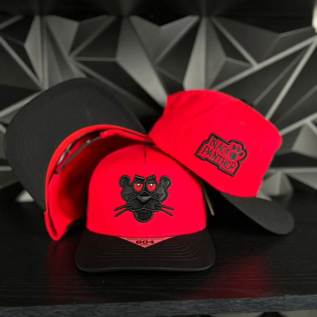 Black panther SnapBack hat-red Black panther SnapBack hat-red