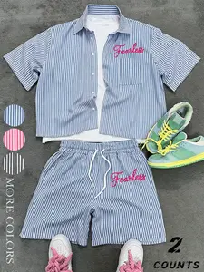 A stylish, retro-American-style striped short-sleeved shirt and shorts set for men and women. The shirt features a pocket on the left chest. The matching striped shorts have an elastic waistband and side pockets. The design is loose-fitting and casual, pe