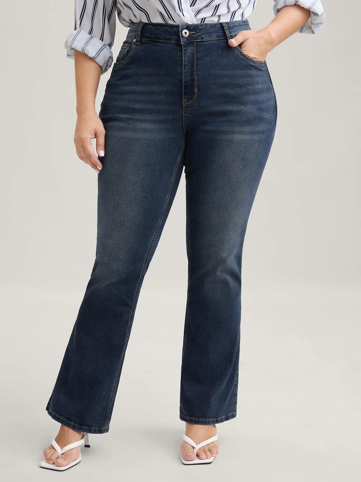 BLOOMCHIC Women's Plus Size High Waisted Bootcut Denim Bottoms [M-6X] - Super Stretch Soft Basic Jeans, Figure-Flattering Curvy Fit Trousers with Pocket for Everyday Casual Wear, Back to School Outfits