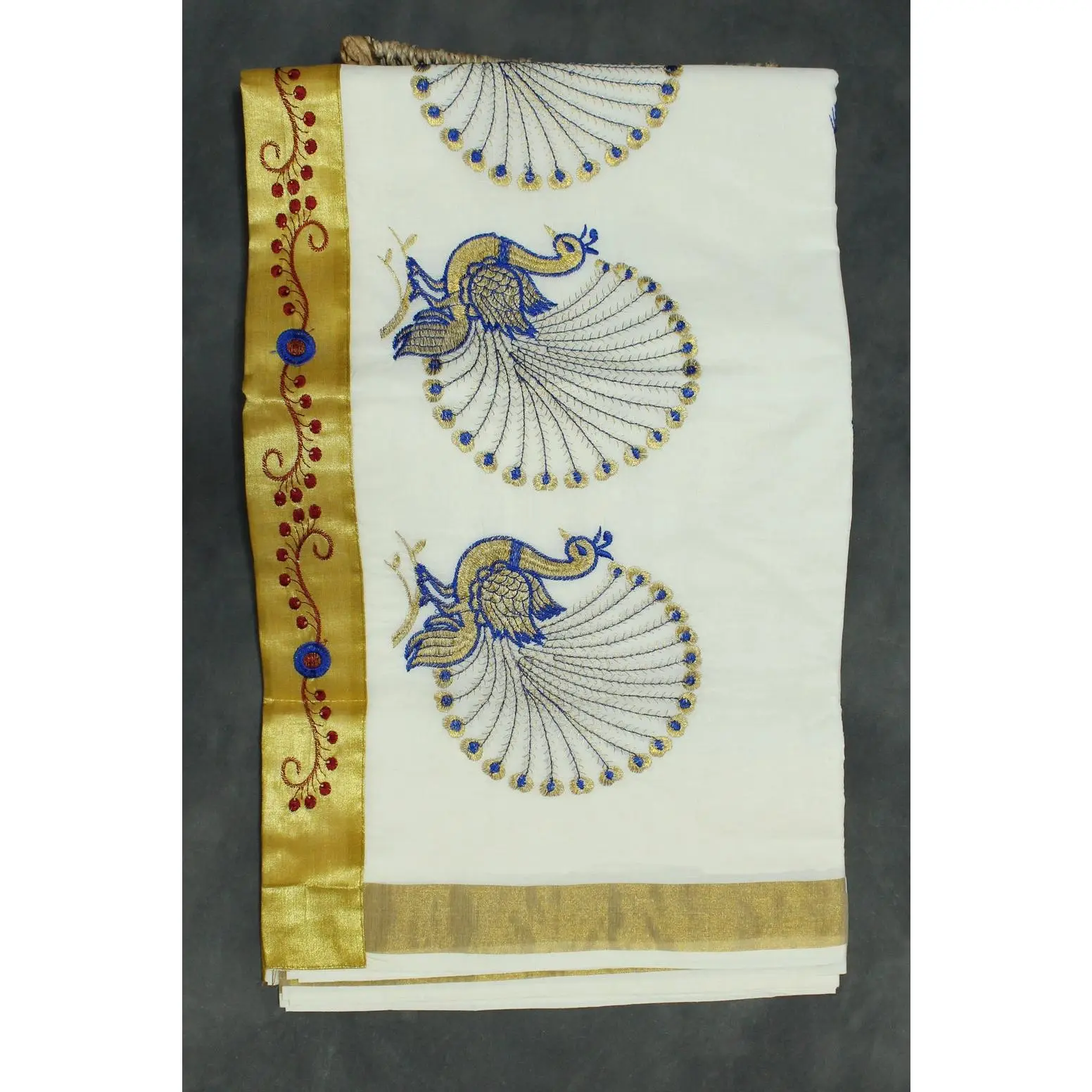 Women's Classic White Kerala Cotton Saree Clothes - Comfortable, Lightweight, Breathable Fabric, Golden Zari Border, Machine Embroidered Peacock Motifs, Includes Matching Blouse Piece