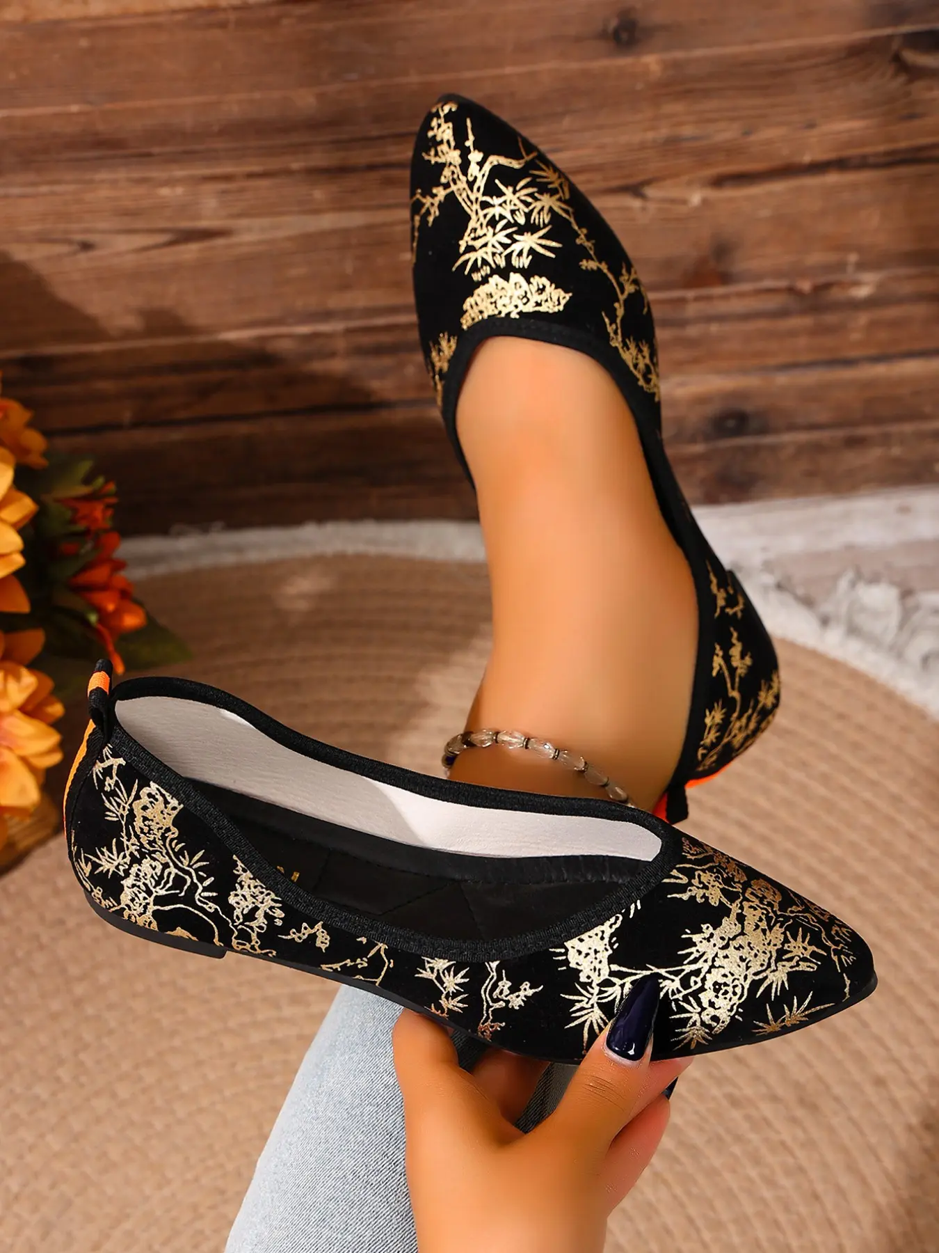Chinese Style Traditional Pattern Flat Shoes, Women's Pointed Toe Slip-On Ballet Pumps, Elegant Casual Footwear for Daily Wear