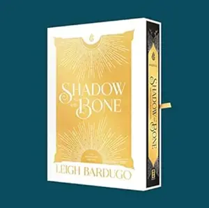 Shadow and Bone: The Collector's Edition (The Shadow and Bone Trilogy) Hardcover