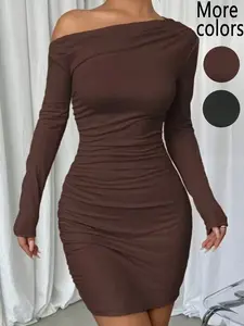 Plus Size 1 Piece Women's Brown Off-Shoulder Ruched Bodycon Mini Dress, Y2K Sexy Street Casual Style, Stretchy, Elastic Slim-Fit Fabric & Figure-Flattering Design, Long Sleeve Detail, For Women, Perfect for Date Nights, Club Outings & TikTok Trendy Looks