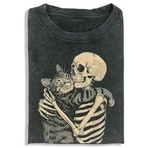 Skeleton Hugging Cat Printed Design Unisex Oversized Crew neck T-Shirt, High-Quality Print Casual Comfort Breathable short Sleeve for Streetwear Fashion Men and Women's Top Daily Wear 091003