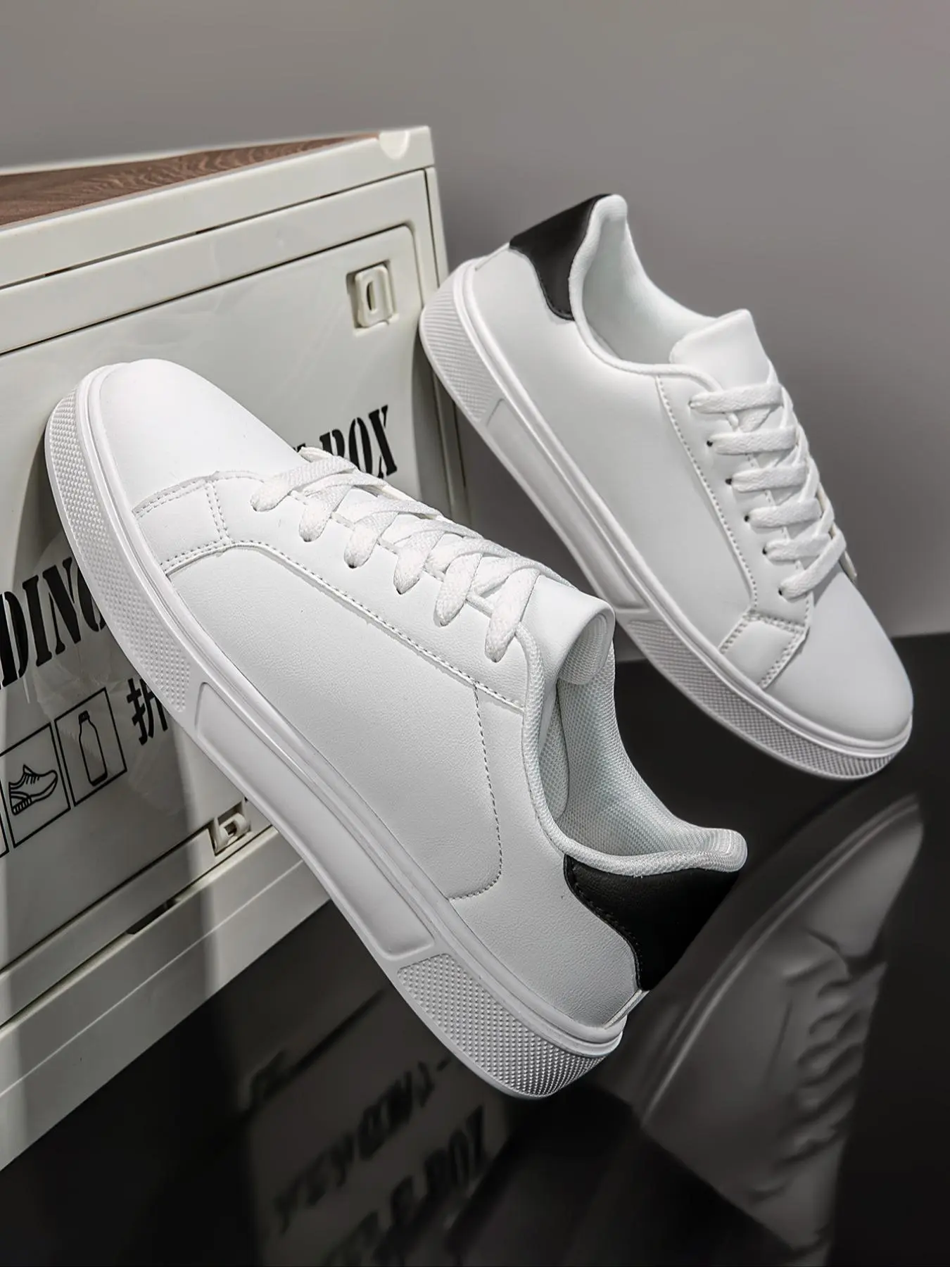 Unisex's Sporty Lace Up Low Top Skate Shoes, Lace Up Trainers, Casual Comfortable Breathable Non-slip Sneakers, Fashionable Skate Shoes for Men & Women, Sports Casual Shoes