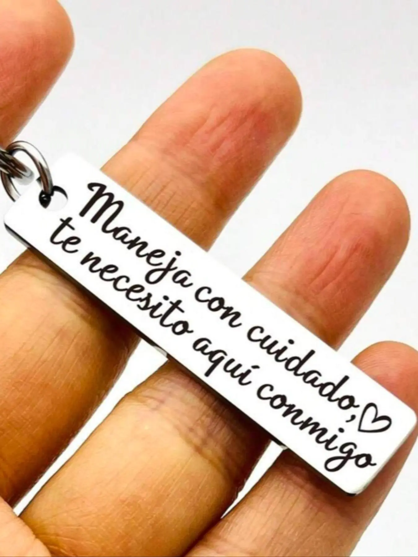New Style Personalized Unique Lettering Durable Alloy Keychains for Men, Fashionable Gift for Women, Trendy All-Match Stylish Keyring with Universal Appeal, Perfect for Birthdays, Car Keys Decoration, Keyrings for keys