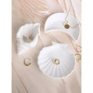 1pc White Shell Conch-Shaped Plate, Small And Exquisite, Can Be Used As Photography Props, Jewelry Storage Or Decorations, Suitable For Birthday Decorations, Performance Accessories, Mother's Day For Women Storage Organizer Travel Essentials
