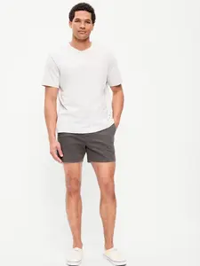 Old Navy Men's Slim Built-In Flex Rotation Chino Shorts -- 5-inch inseam