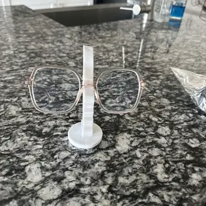 Unique Curved Glasses Holder, Safe Artistic Storage Solution with Minimalist Design, Desktop or Bedside Table Decoration, Holiday Gift, Office Desk Accessories