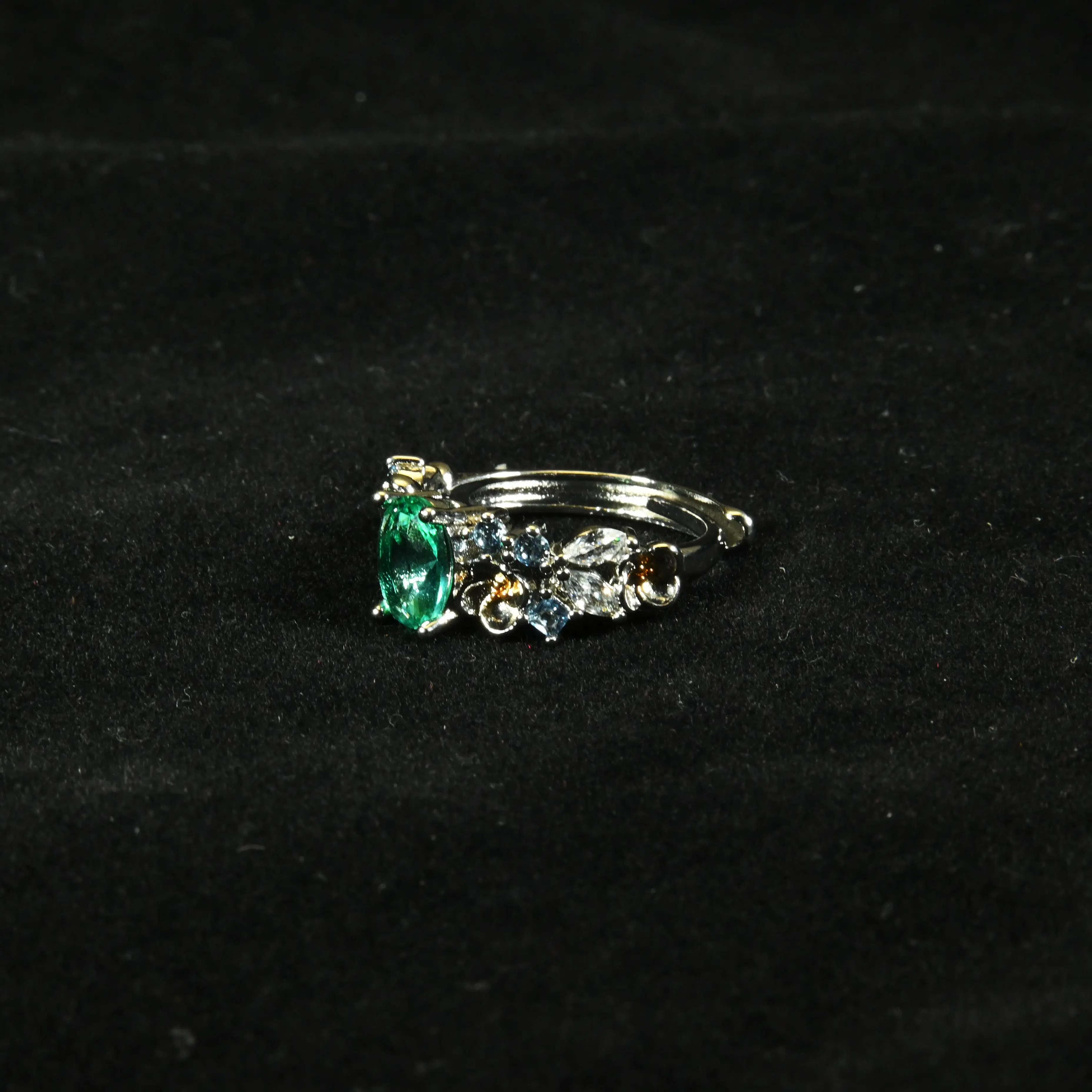 Eternal Blossom Ring | Hydrangea Diamond Two-Tone | 925 Silver Fashion Elegant | Daily Banquet Premium Gift