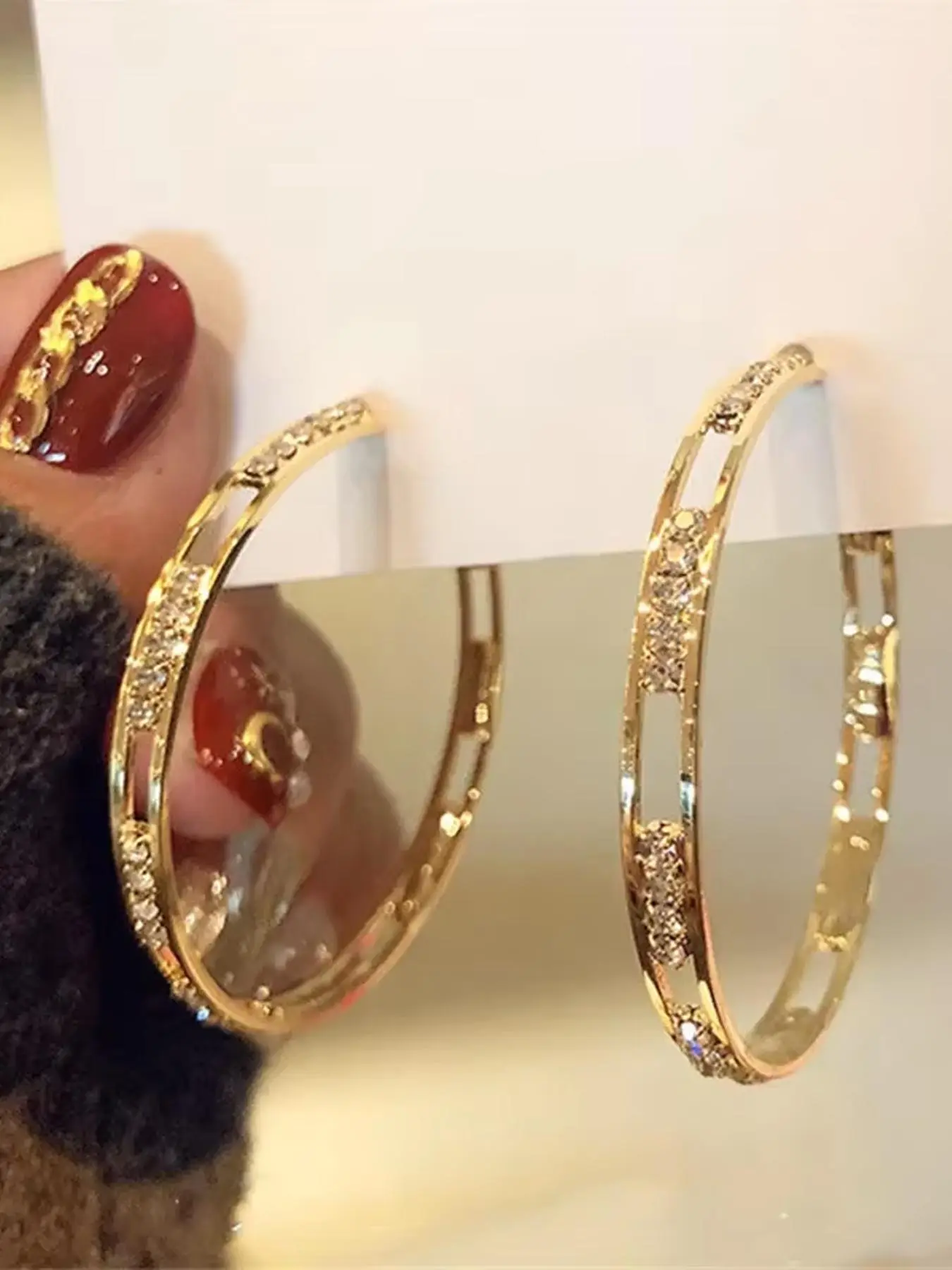 Women's Rhinestone Hoop Earrings, Fashionable Hoop Earrings, Elegant Hollow Out Design, Perfect for Daily Wear, Parties & Vacations, Fashionable Jewelry, Earrings Hoops