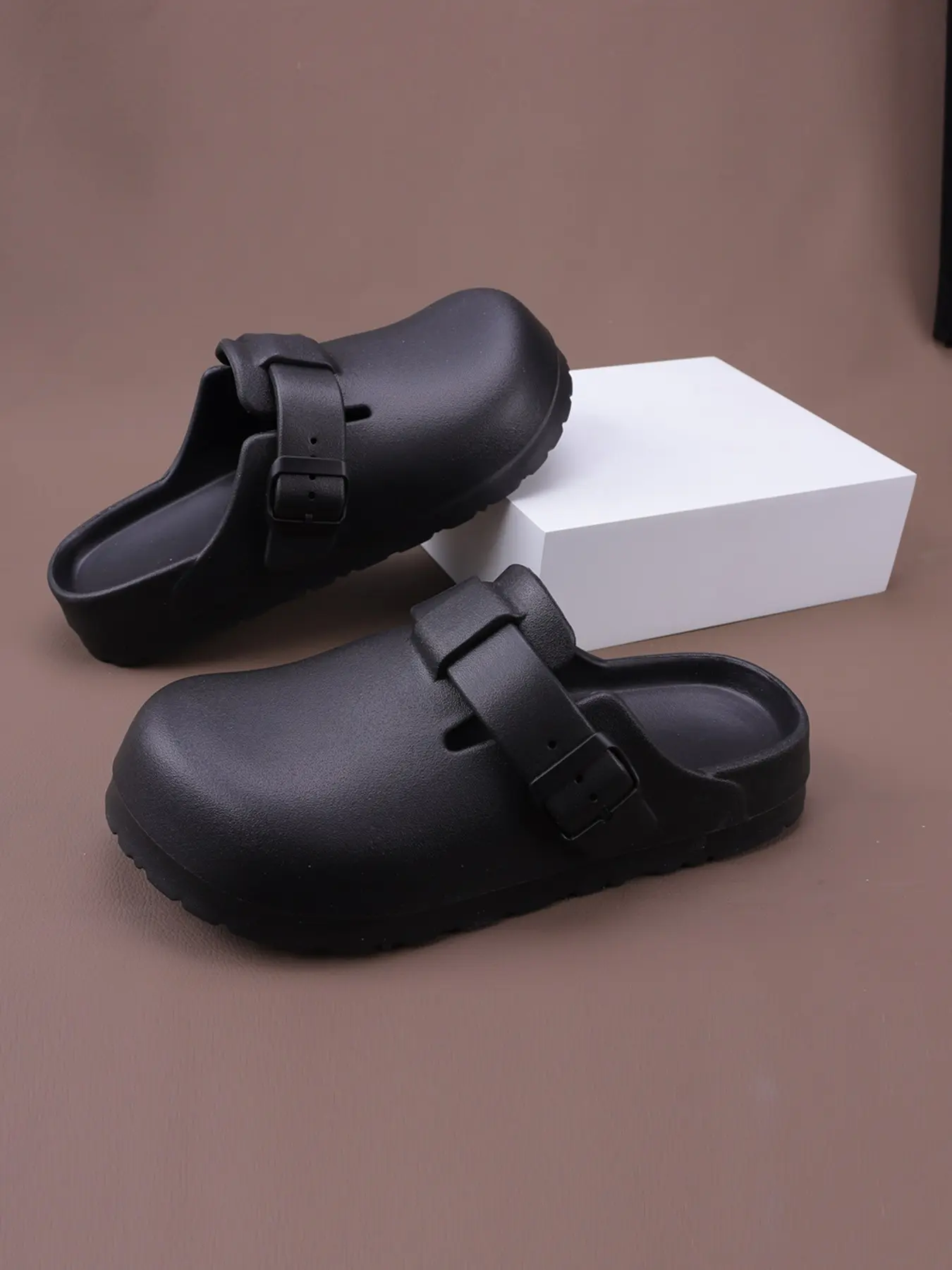 Women's Summer Eva Casual Slippers, Casual Fashion Slippers, Casual Clogs, Slip on Clog, Lightweight Soft Sole Design, Indoor Outdoor Wear, Comfortable Walking Shoes for Women, Eva Beach Slippers