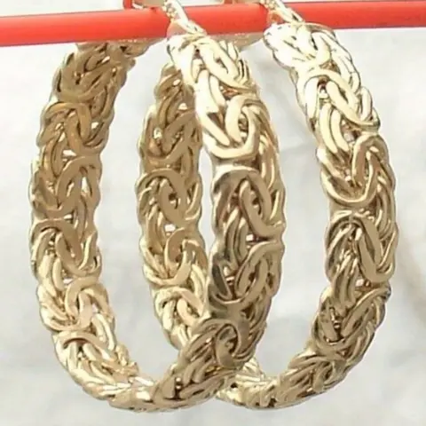 Vintage Copper Craftsmanship Carved Texture Hoops Shape Earrings, Dainty Fashion Jewelry, Shiny Round Women's Earrings, Casual Style, All Seasons, Plain Pattern