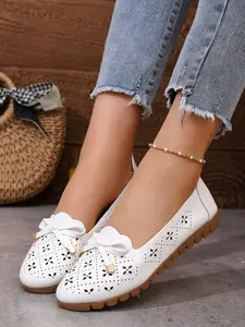 Women's New Fashion Comfortable Summer Soft Sole Round Toe Hollow Out Bow Single Shoe, Slip-On Casual Flat Shoes for Daily Wear Footwear