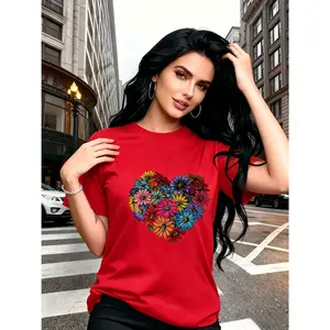 100% cotton, casual style, rainbow-colored daisy patchwork heart pattern printed round neck T-shirt, can be worn alone for daily outings, paired with a jacket for a layered look, suitable for travel and leisure activities