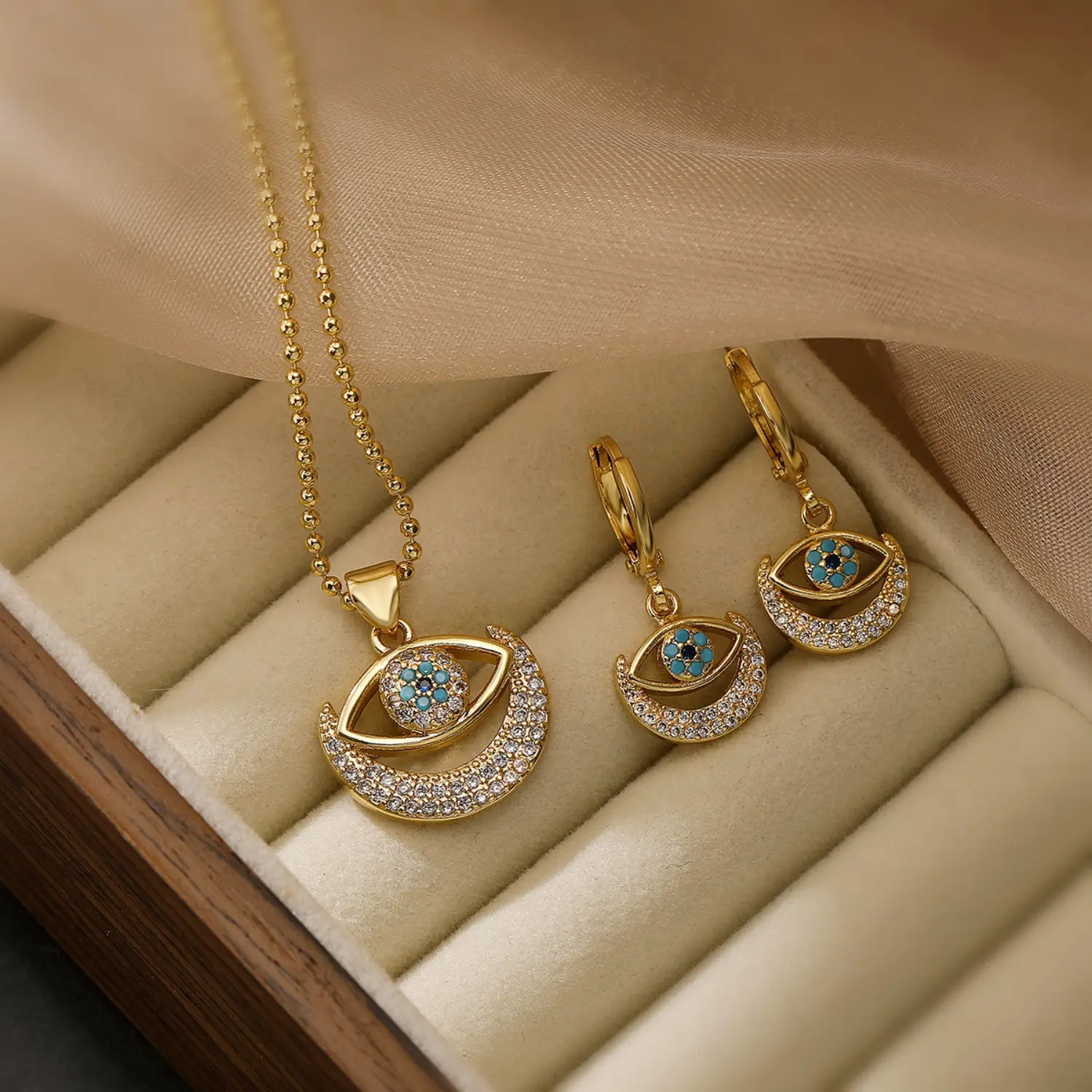 Female Bohemian Evil Eye Rhinestone Pendant Choker - Alloy Copper Blue Zircon Charm, 2026 Statement Necklace, Lucky Gift for Sports & Outdoor Accessories, Rhinestones, Ethnic