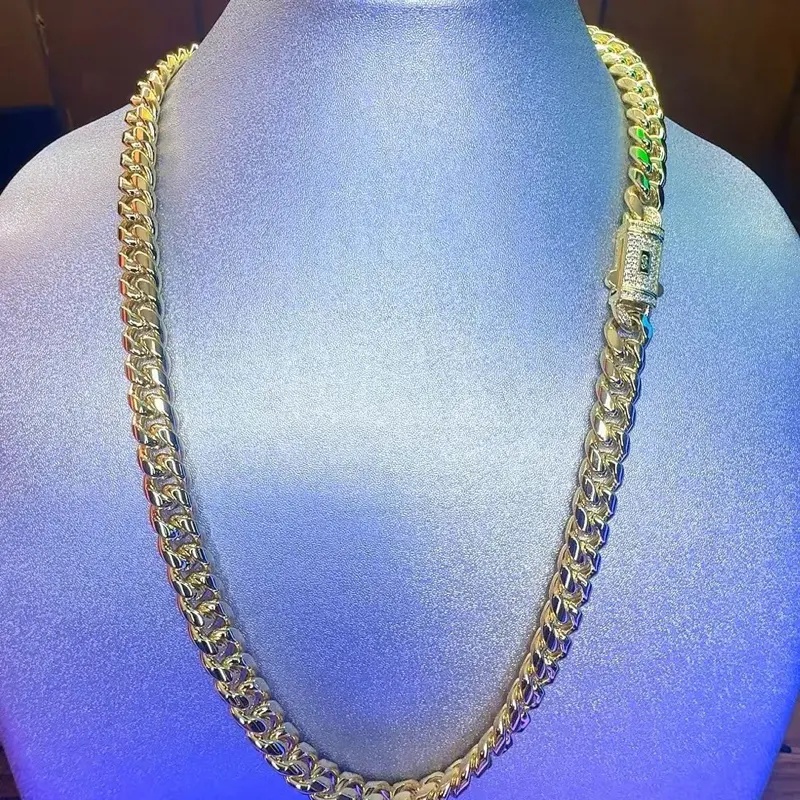 Unisex Gold Cuban Chain - 10mm Thick, 24in Length, Bold Look, Casual Wear Compatible, Solid Links, Without Pendant