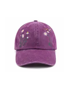 Baseball Hat with Daisy and Bee Design, Casual Loose-Fitting Cap, Eyelet Embroidery, All-Seasons Fashion Accessory