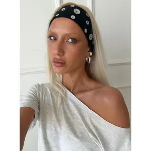 Isalyn Button Headband Black