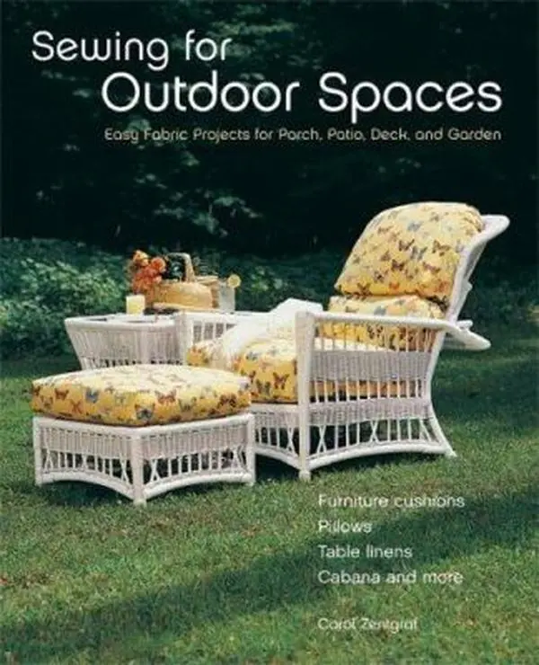 USED Book - Sewing For Outdoor Spaces: Easy Fabric Projects For Porch, Patio, Deck, And Garden by Carol Zentgraf (Paperback) - english
