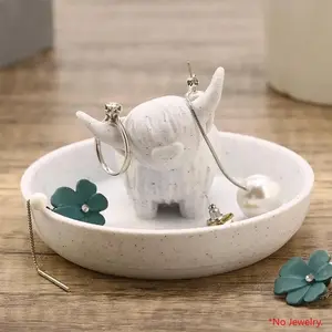 3D Printed Highland Cow Ring Holder, Desktop Decor, Decorative Bohemian Farmhouse Style, Boho, Jewelry Storage Tower, Women's Gift, Highland Cow Theme Ornament
