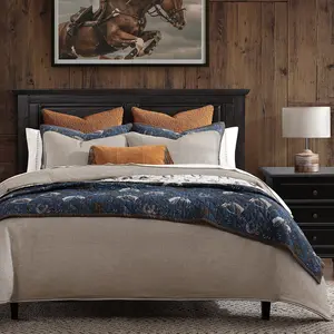 Saratoga Reversible Quilt Set