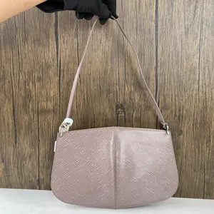 Pre-owned Louis Vuitton leather Shoulder Bags Epi Pochette Accessoires Shoulder Bag qg1334