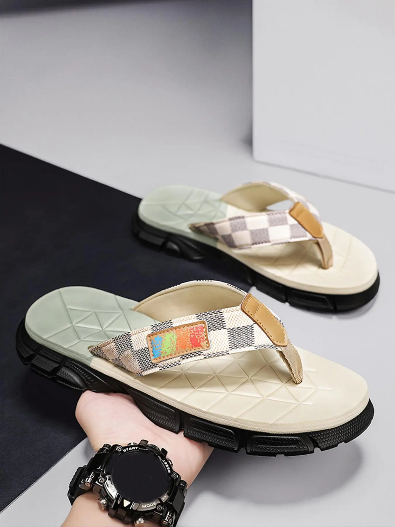 Men's Fashionable Checkerboard Pattern Slides, Casual Comfortable Non-slip Slippers for Beach, Breathable Comfortable Slippers for Indoor & Outdoor Wear, Boy